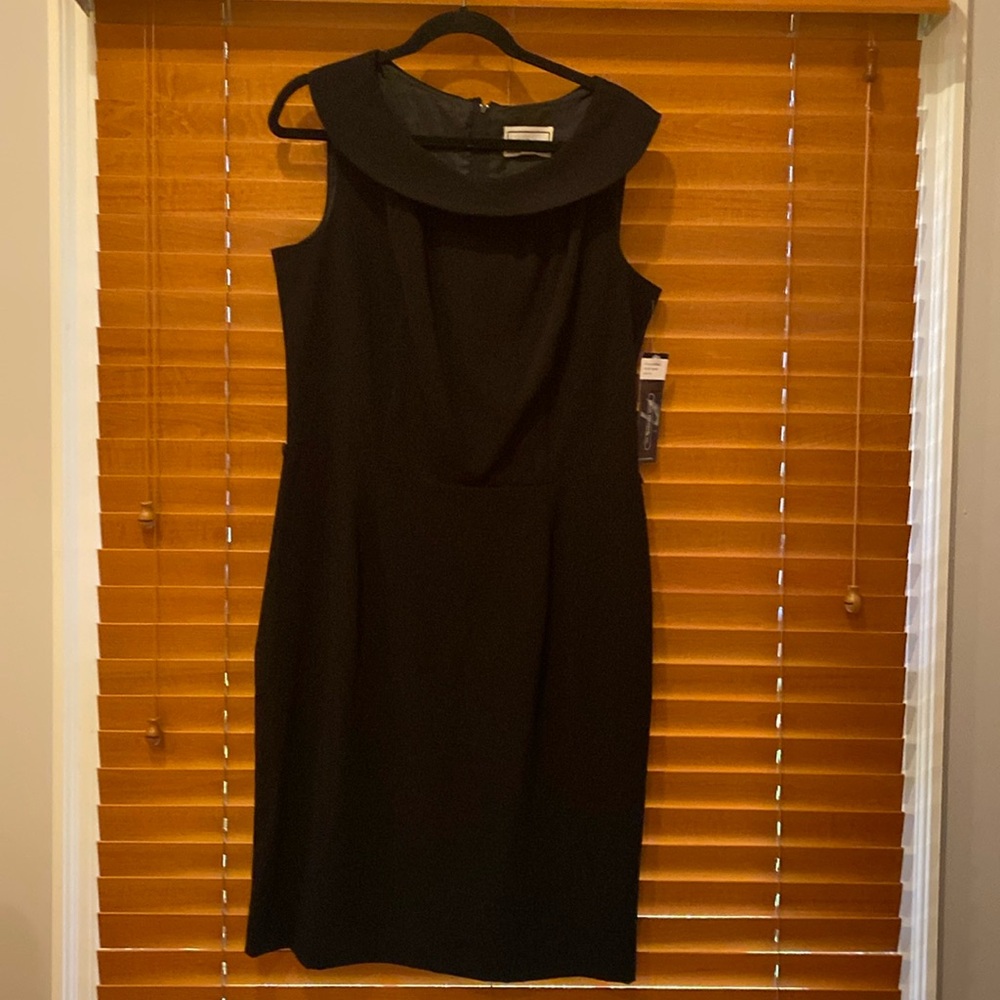 Karin Steven’s Black MIDI Dress size 16 (d)